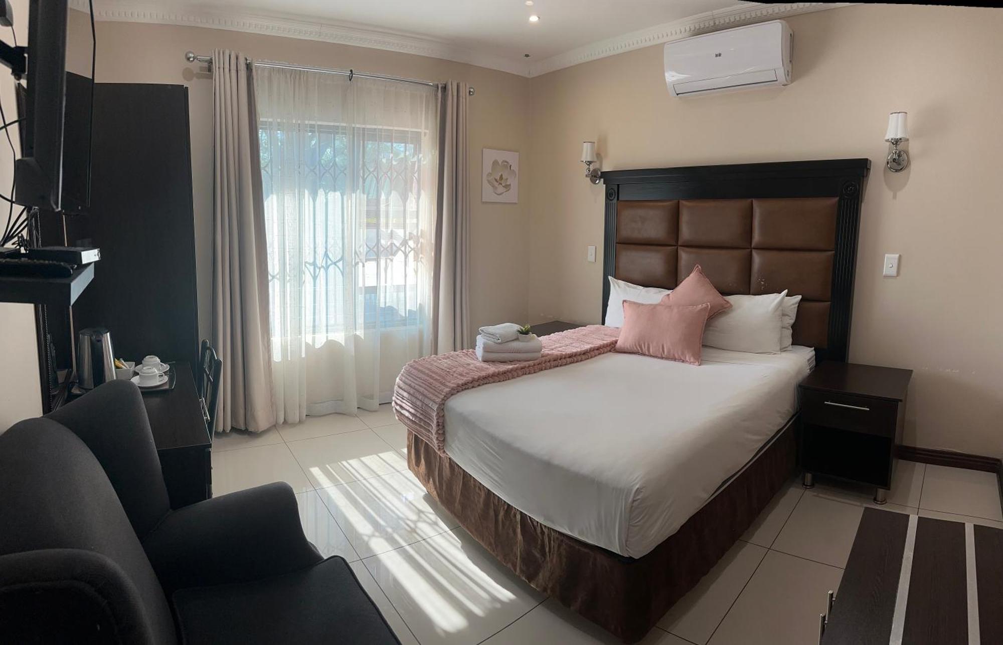 Aqua Stone Guest House 内尔斯普雷特 外观 照片