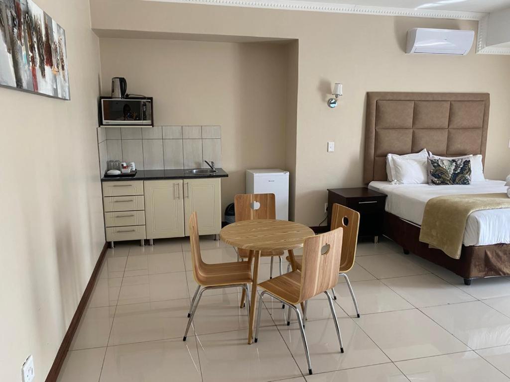 Aqua Stone Guest House 内尔斯普雷特 外观 照片